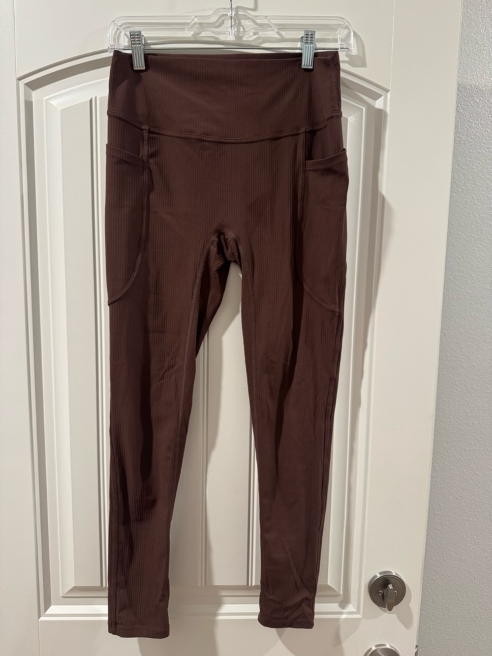 Have High-Waist Ribbed Leggings with Side Pockets - Brown USED ONCE